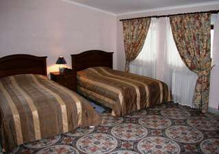 Гостиница Джузеппе Казань Двухместный номер с 2 двуспальными кроватями-1